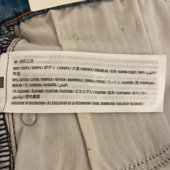 Abercrombie The Mom Short - Picture 6 of 6